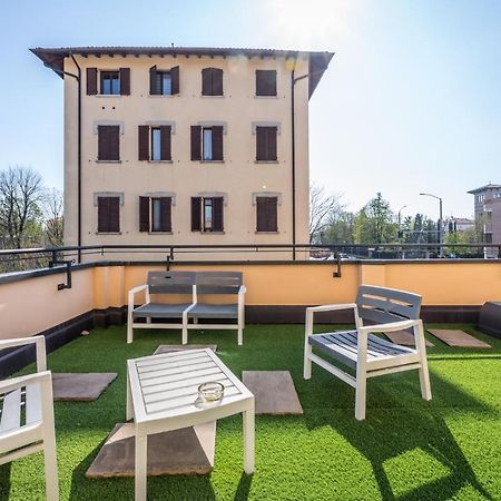 Suite 649 Mono Con Terrazzo Modena Bagian luar foto