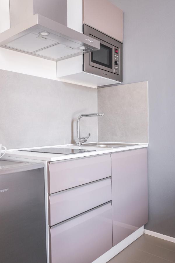 Suite 649 Mono Con Terrazzo Modena Bagian luar foto